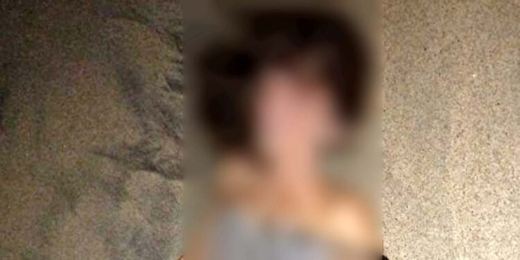 La mujer permanece en calidad de desconocida; se espera que las investigaciones continúen.