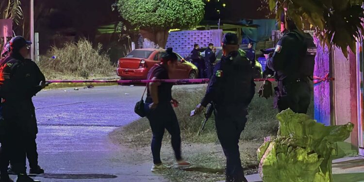 La noche de ayer balearon a dos hombres en distintos municipios.