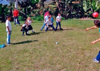 La SE-Sipinna Oaxaca impulsó en la región Mixteca la aplicación de la consulta “Comer es Nuestro Derecho”.