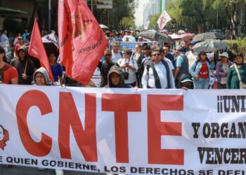 S-22 obtuvo uniformes, pago de jubilaciones y se licita equipo de cómputo para escuelas, indica la SEP