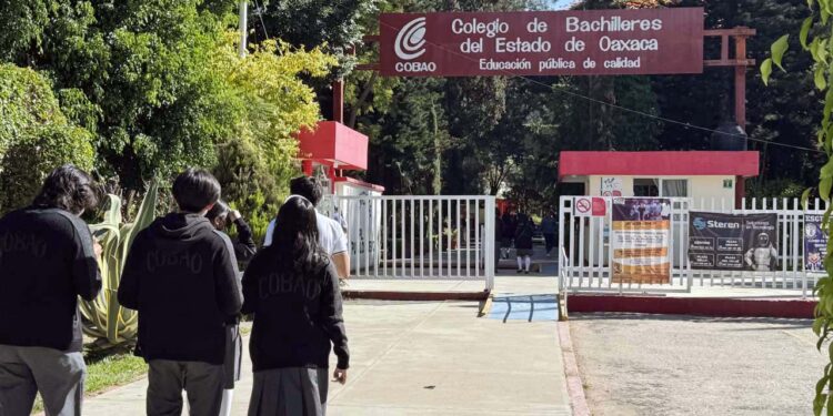 Foto: archivo // Oaxaca mostró un retroceso en el ciclo 2023-2024 con el 90.0 de absorción del nivel bachillerato.
