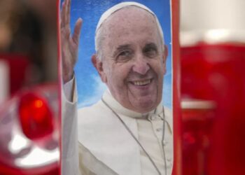 Salud del Papa Francisco presenta ligera mejoría y su situación es estable