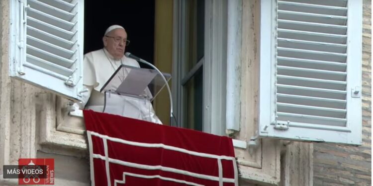 Sale mañana el Papa del hospital