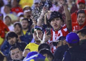 Periodista fue agredido tras el Clásico entre América y Chivas