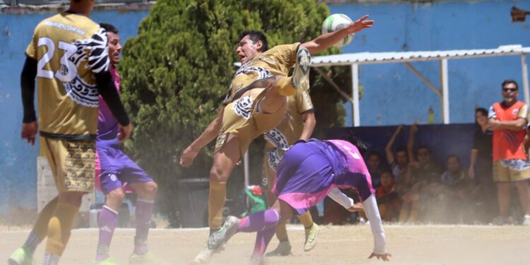 Fotos: Leobardo García Reyes // Las acciones se desarrollaron en el campo de tierra del Cabrera Carrasquedo.