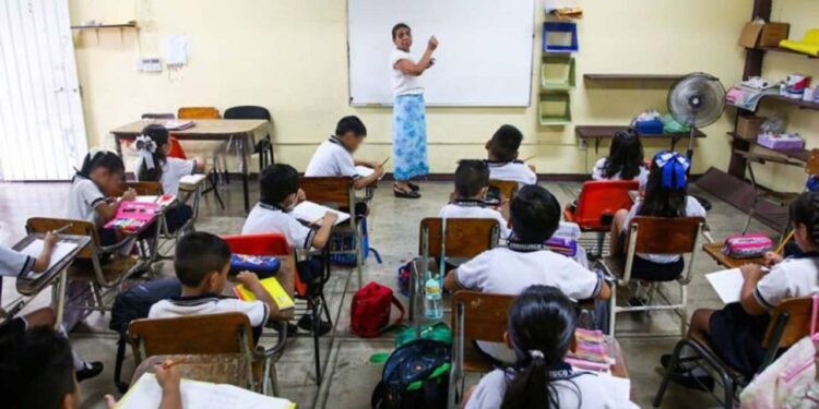 Se destacó la importancia de la enseñanza de las lenguas originarias.