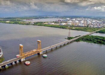 Foto: Archivo El Imparcial (archivo) – Los Polos de Desarrollo de Salina Cruz tiene vocación industrial de distribución de vehículos y autopartes.
