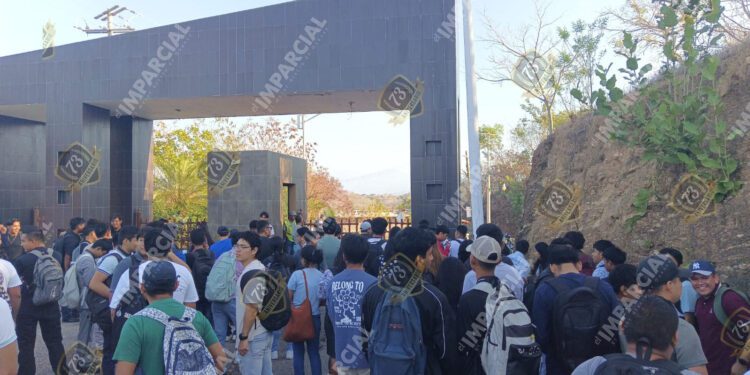 Rebelión en el Tec de Pochutla
