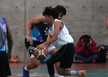 Foto: Leobardo García Reyes // Ya hay ocho finales de la Copa Benito Juárez de Basquetbol que se desarrolla en Guelatao.