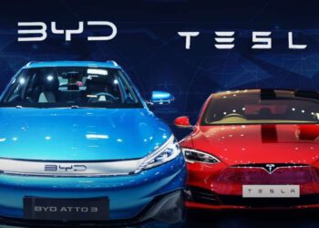 Retan a Tesla: Supercarga de automóvil eléctrico en 5 minutos y rinde 400 km