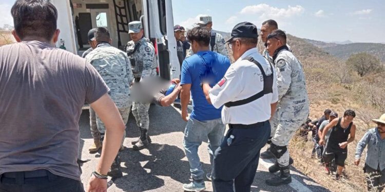 ¡Se va al vacío en el Espinazo del Diablo! Un herido tras perder el control del vehículo