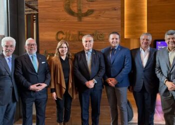 Unos 300 empresarios de México acompañarán a Claudia Sheinbaum durante la asamblea del domingo donde presentará las medidas para responder a las determinaciones del presidente de Estados Unidos.