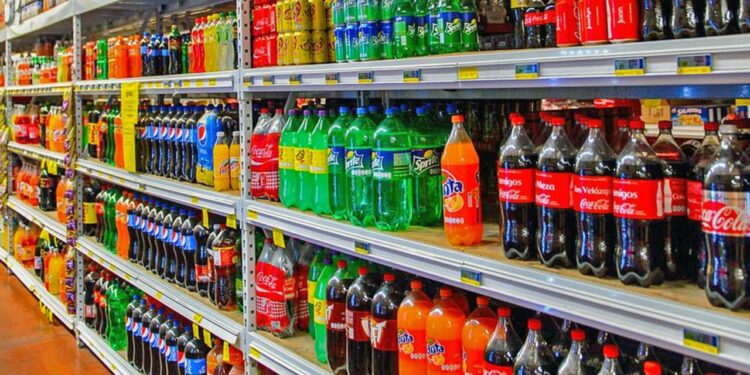 Foto: internet – ilustrativa // Señalan a la industria refresquera es señalada como la causante de varios problemas a la salud y al ambiente en el país, así como para el estado de Oaxaca.