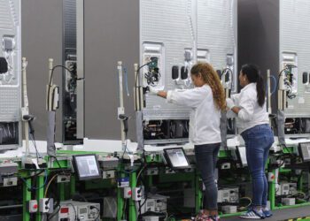 ¿Samsung se va de México por aranceles de Trump?