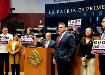 El PAN y el PRI propusieron que se creara una comisión nacional e internacional para investigar el hallazgo de restos humanos en el rancho Izaguirre, en Teuchitlán, Jalisco.