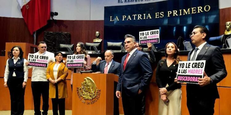 El PAN y el PRI propusieron que se creara una comisión nacional e internacional para investigar el hallazgo de restos humanos en el rancho Izaguirre, en Teuchitlán, Jalisco.