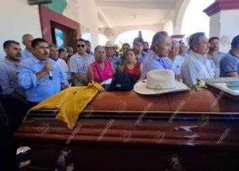 Tras atroz crimen, despiden con tristeza a ex edil de San Pedro Mixtepec   