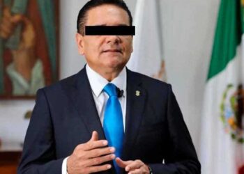 También hay fichas rojas de Interpol contra varios exfuncionarios que colaboraron con Aureoles.