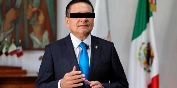 También hay fichas rojas de Interpol contra varios exfuncionarios que colaboraron con Aureoles.