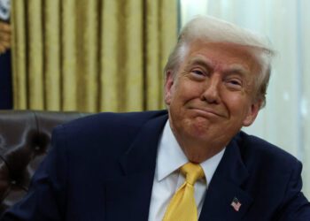La guerra comercial de Trump podría afectar a millones de trabajadores estadounidenses que lo apoyaron