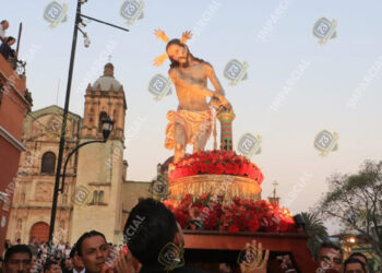El cristianismo está de duelo. Ayer Oaxaca fue escenario de la solemne Procesión del Silencio. Foto: Adrián Gaytán