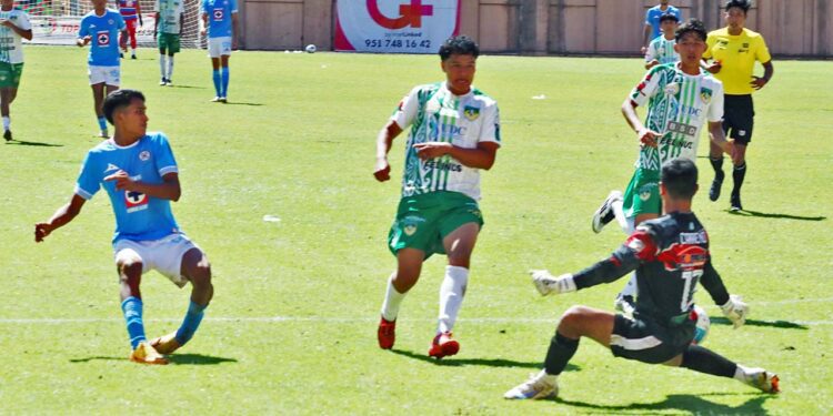 Antequera busca cerrar de buena manera la temporada de Tercera División.