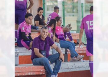 Gerardo Meléndez es el responsable del deporte de educación media superior.