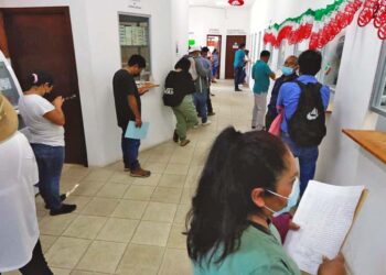 Las y los trabajadores aseguraron que hasta el pasado sábado no contaban con el servicio.