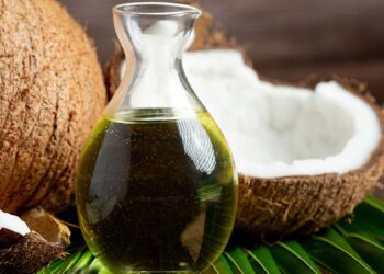 El aceite de coco hidrata, suaviza, repara y deja un aroma delicioso.