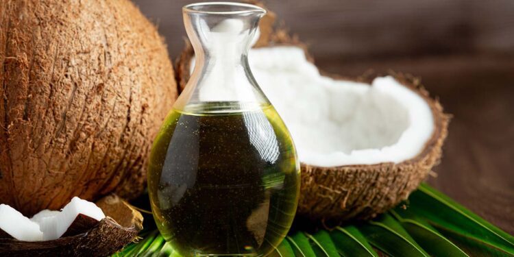 El aceite de coco hidrata, suaviza, repara y deja un aroma delicioso.