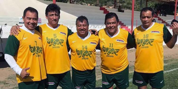 Los ex jugadores profesionales de Chapulineros son recordados por sus grandes actuaciones.