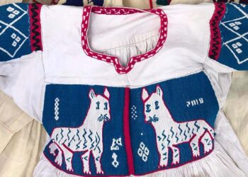 La blusa bordada ha sido injustamente apropiada por marcas reconocidas.