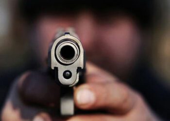 ¡Violento asalto en Juchitán! Encañonan a joven para robarle motocicleta y pertenencias
