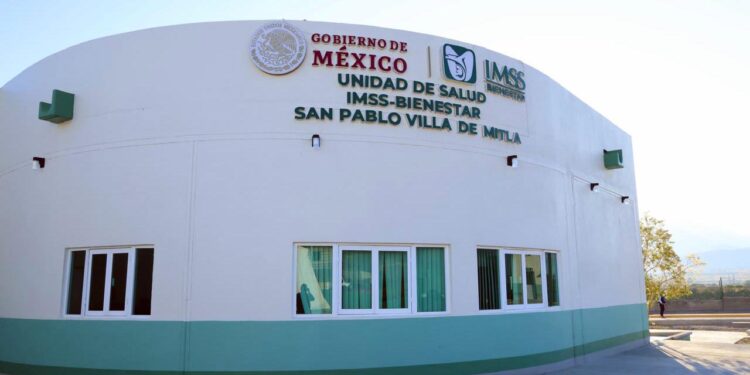 Este centro de salud en cuestión tiene 5 consultorios y servicios complementarios para la salud.