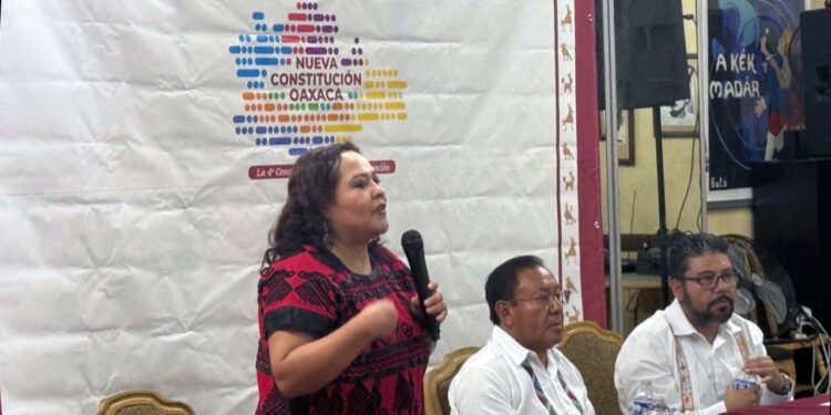 Foto: redes sociales // La consulta para la nueva Constitución de Oaxaca se extendió a Los Angeles, California.