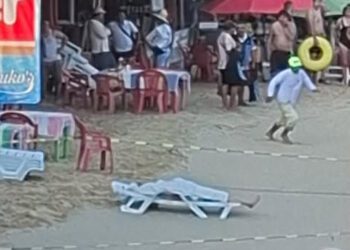 ¡Abuelito turista muere ahogado en Cacaluta! Ignoran alerta de mar de fondo