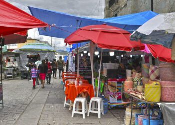 Foto: Archivo El Imparcial // La informalidad laboral en Oaxaca afecta a 4 de cada 5 asalariados, el 78%, siendo la más alta en el país.