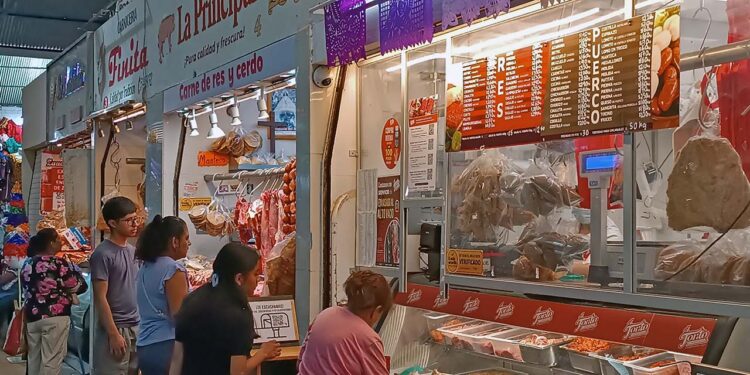 Foto: Lisbeth Mejía Reyes // Además de los aumentos de precio, la cuaresma ha afectado al consumo de carne.