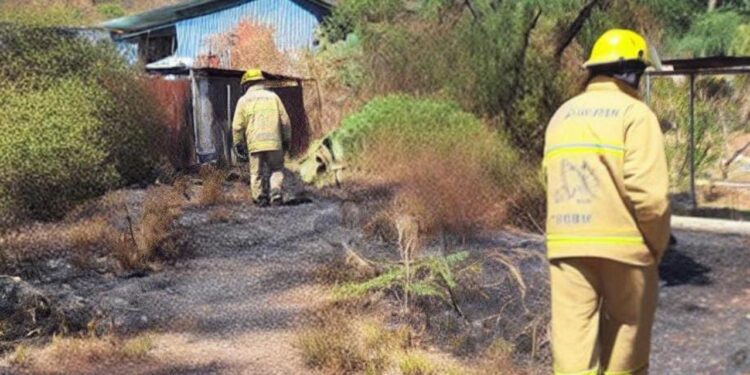 Controlan incendio en colonia de Huajuapan.