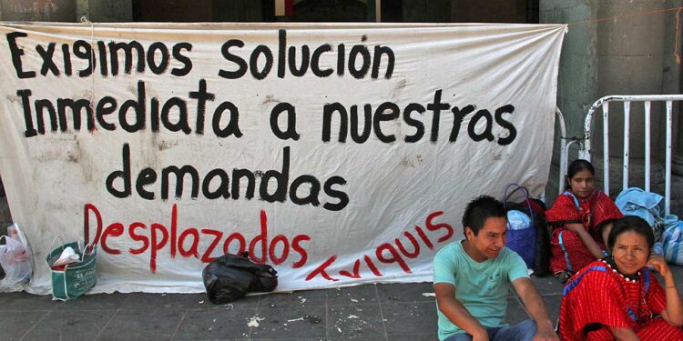 Foto: Archivo // Cada año miles de ciudadanas y ciudadanos se ven obligados a dejar sus lugares.