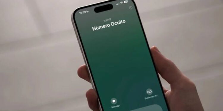 ¿Recibes llamadas desde el Reino Unido? Así funciona la nueva estafa