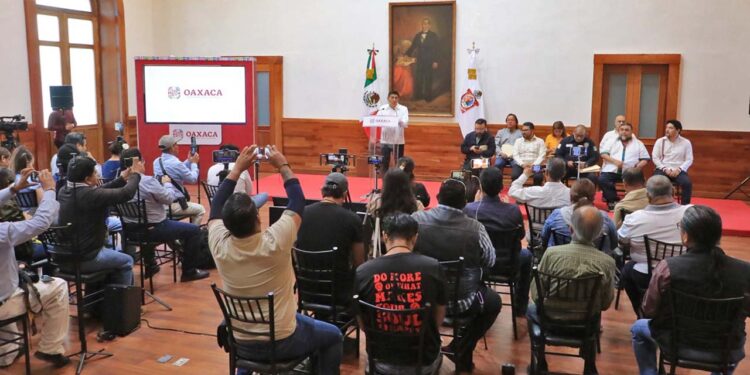 Foto: Adrián Gaytán // Difundir la elección del Poder Judicial, de más importancia que los corridos tumbados.
