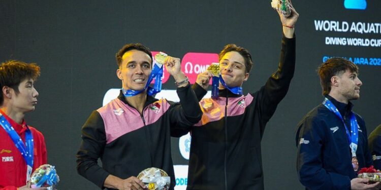 Oro para México! Osmar Olvera y Juan Celaya vencen a China y hacen historia en el Mundial de Clavados 2025