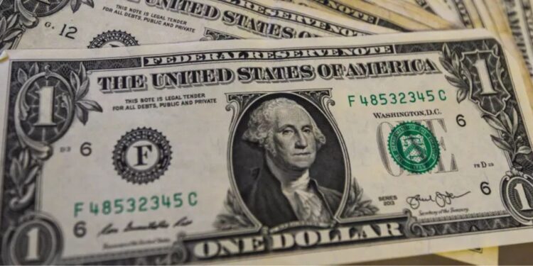 El dólar cae por debajo de los 20 pesos: ¿Qué esperar del tipo de cambio?