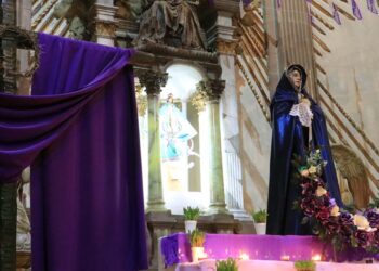 Fotos: Adrián Gaytán // El altar de la Virgen de Dolores en la Catedral Metropolitana.