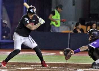 Fotos: Leobardo García Reyes // Guerreros amarró la victoria 4 carreras por 6 y sumar su primera serie dos juegos a uno.