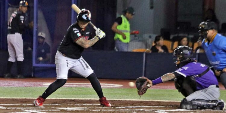 Fotos: Leobardo García Reyes // Guerreros amarró la victoria 4 carreras por 6 y sumar su primera serie dos juegos a uno.