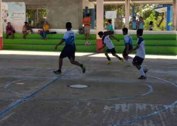 Comparten deporte y cultura estudiantes de la Sección 59 en la Costa