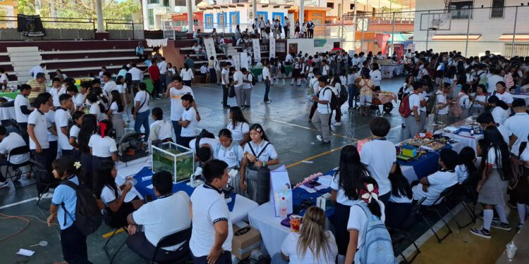 El evento tiene como objetivo proporcionar a los jóvenes las herramientas necesarias para tomar decisiones informadas sobre su futuro académico y profesional.