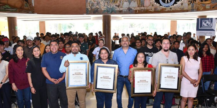 El rector Cristian Carreño señaló este hecho como un avance histórico para el alma mater de los oaxaqueños.